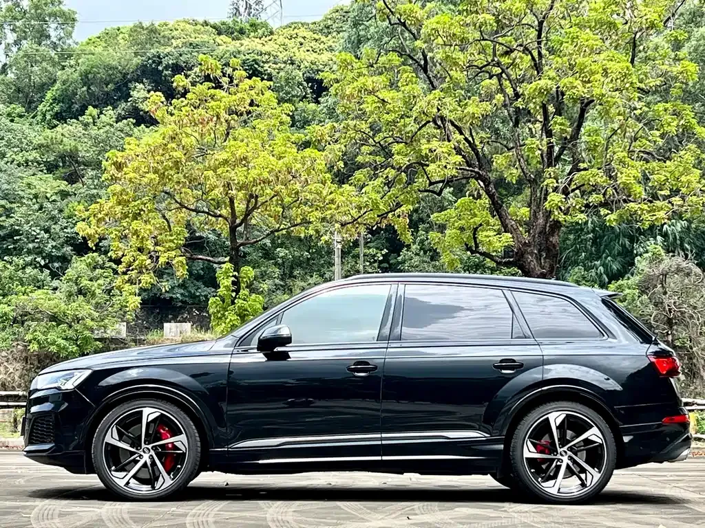 Audi SQ7 — фото 8