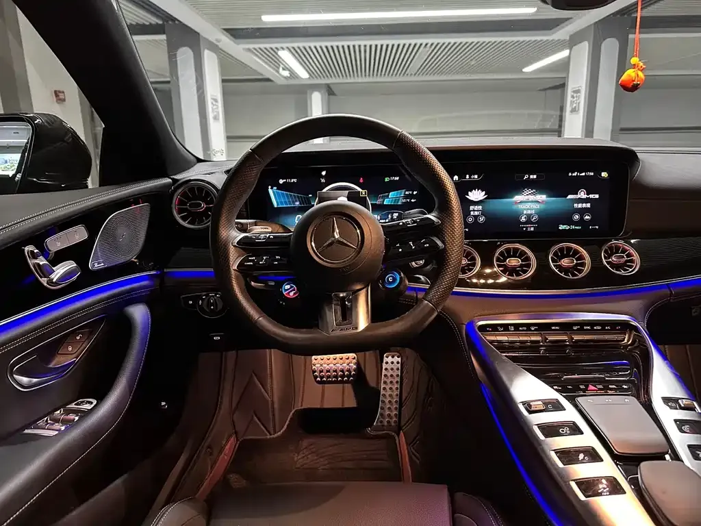 Mercedes-Benz AMG GT — фото 10