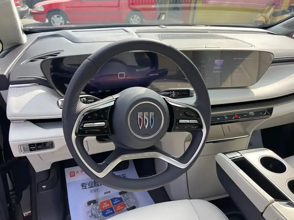Buick GL8 Hybrid — фото 3