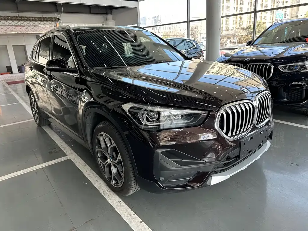 BMW X1 — фото 5