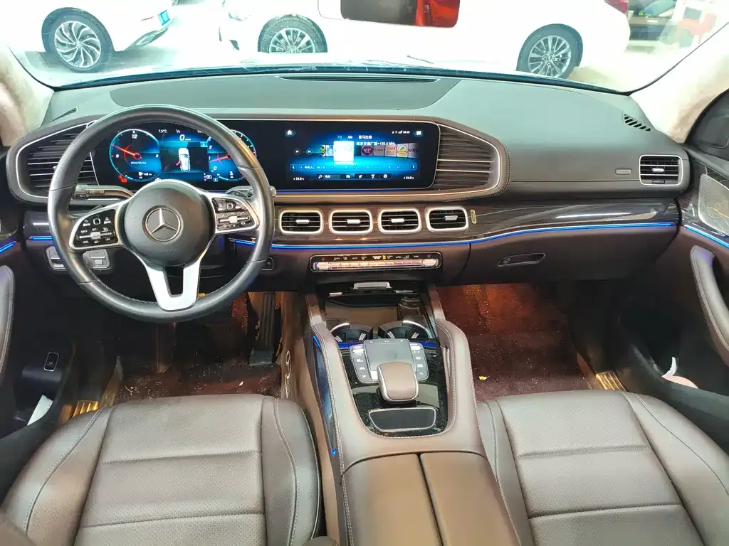 Mercedes-Benz GLE — фото 9