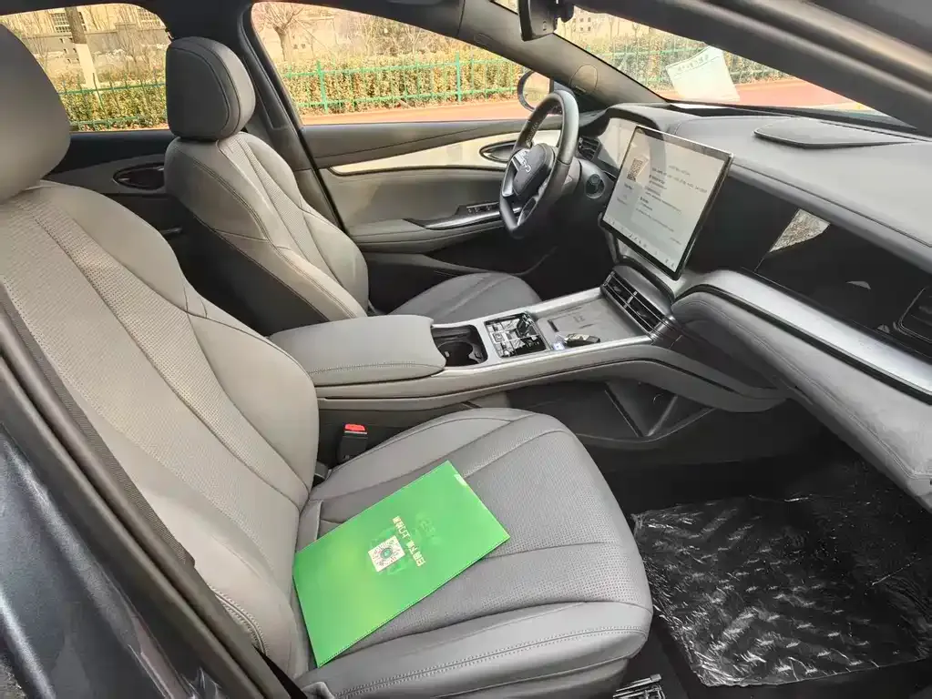 BYD Seal 07 DM-i — фото 7