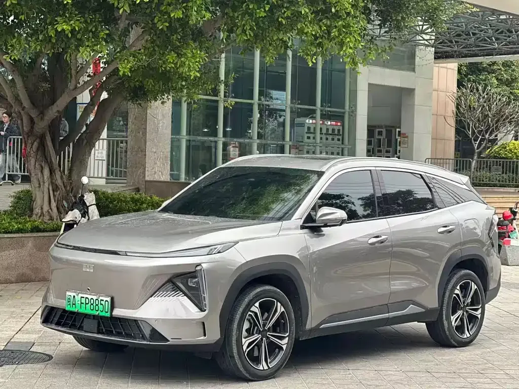 Geely Galaxy L7 — фото 1