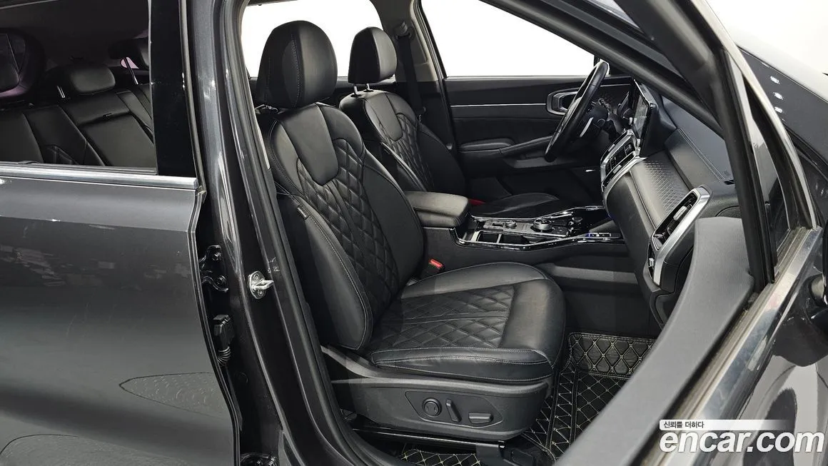 Kia Sorento — фото 7