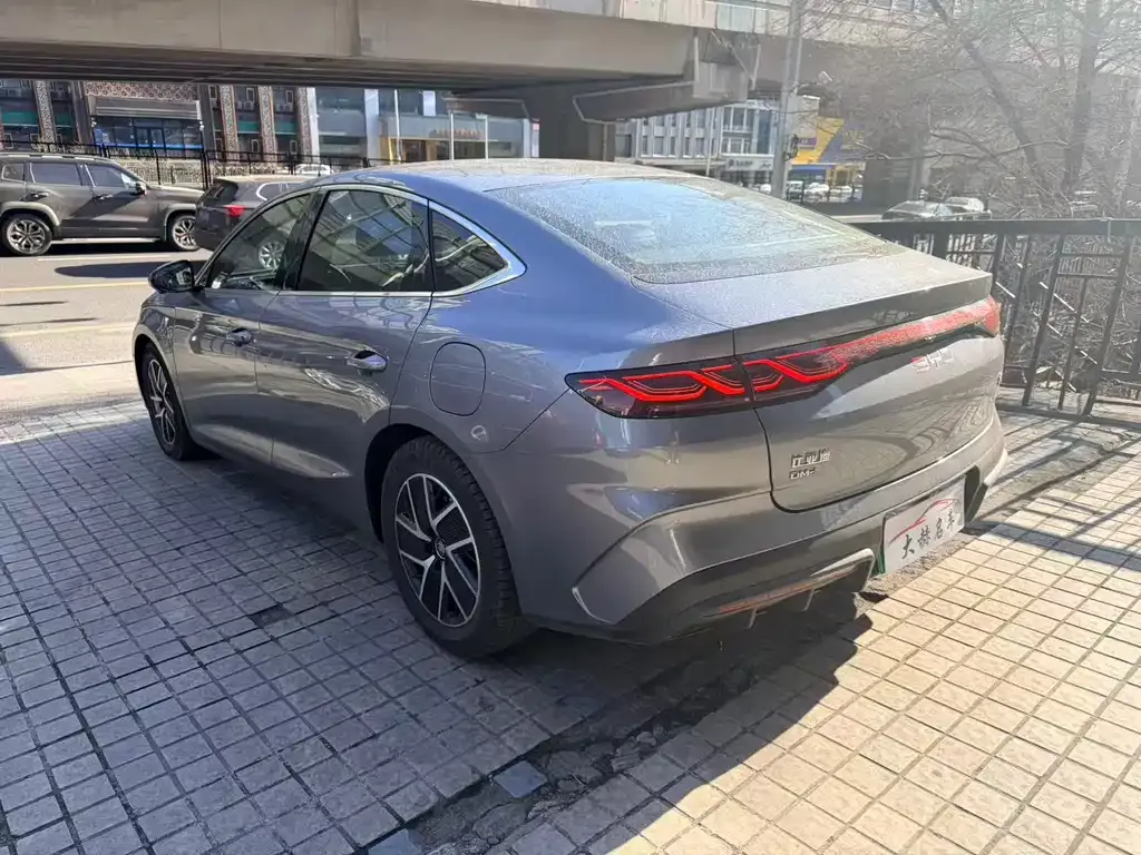 BYD Qin L — фото 5