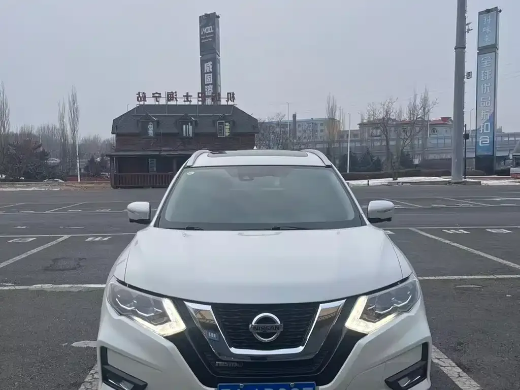 Nissan X-Trail — фото 4