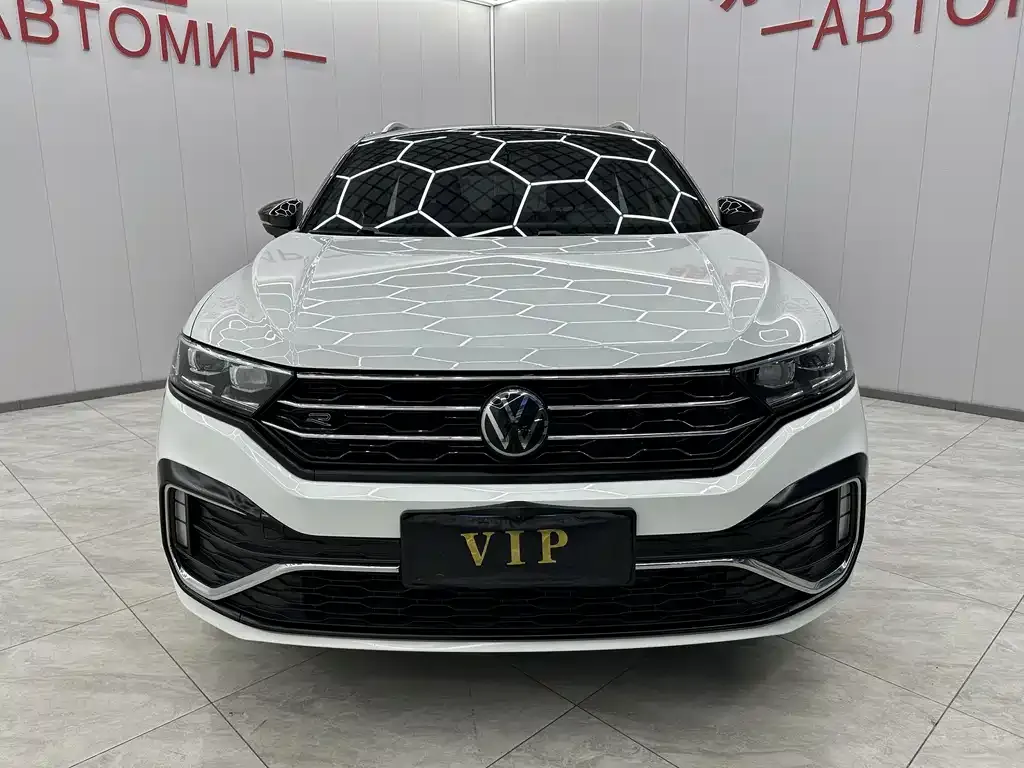 Volkswagen T-Roc — фото 5