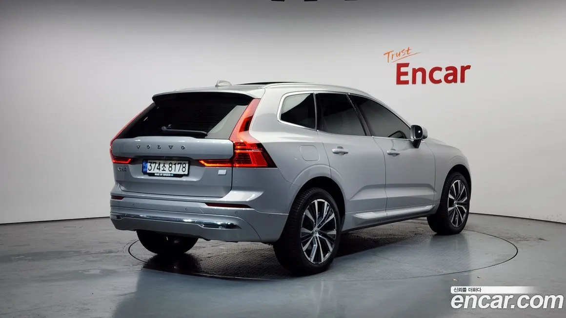 Volvo XC60 — фото 4
