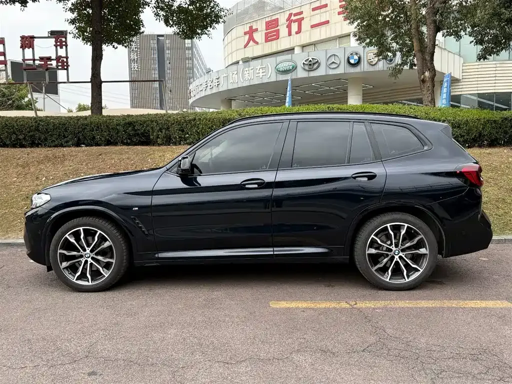 BMW X3 — фото 8