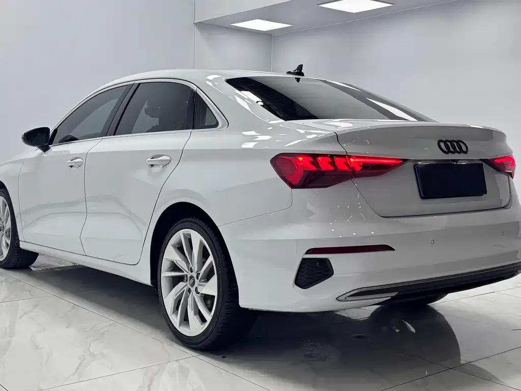 Audi A3 — фото 3