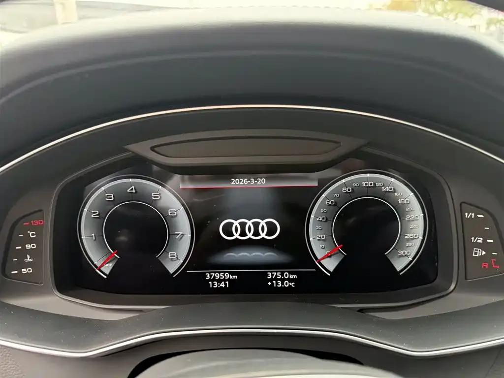Audi A6L — фото 2