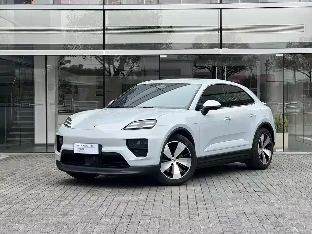 Porsche Macan EV — фото 1