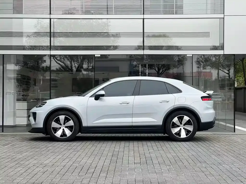 Porsche Macan EV — фото 6