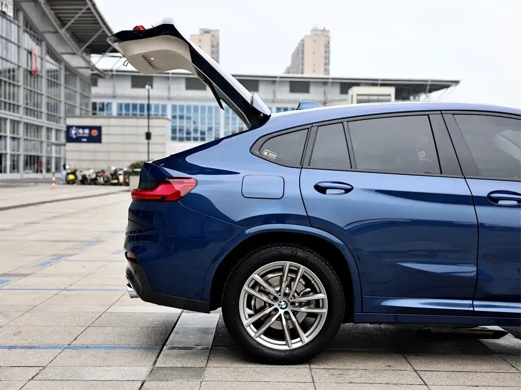 BMW X4 — фото 3