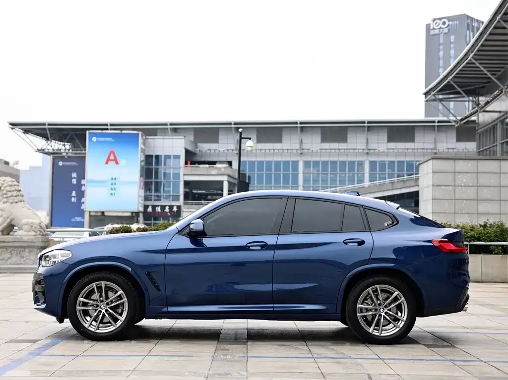 BMW X4 — фото 10