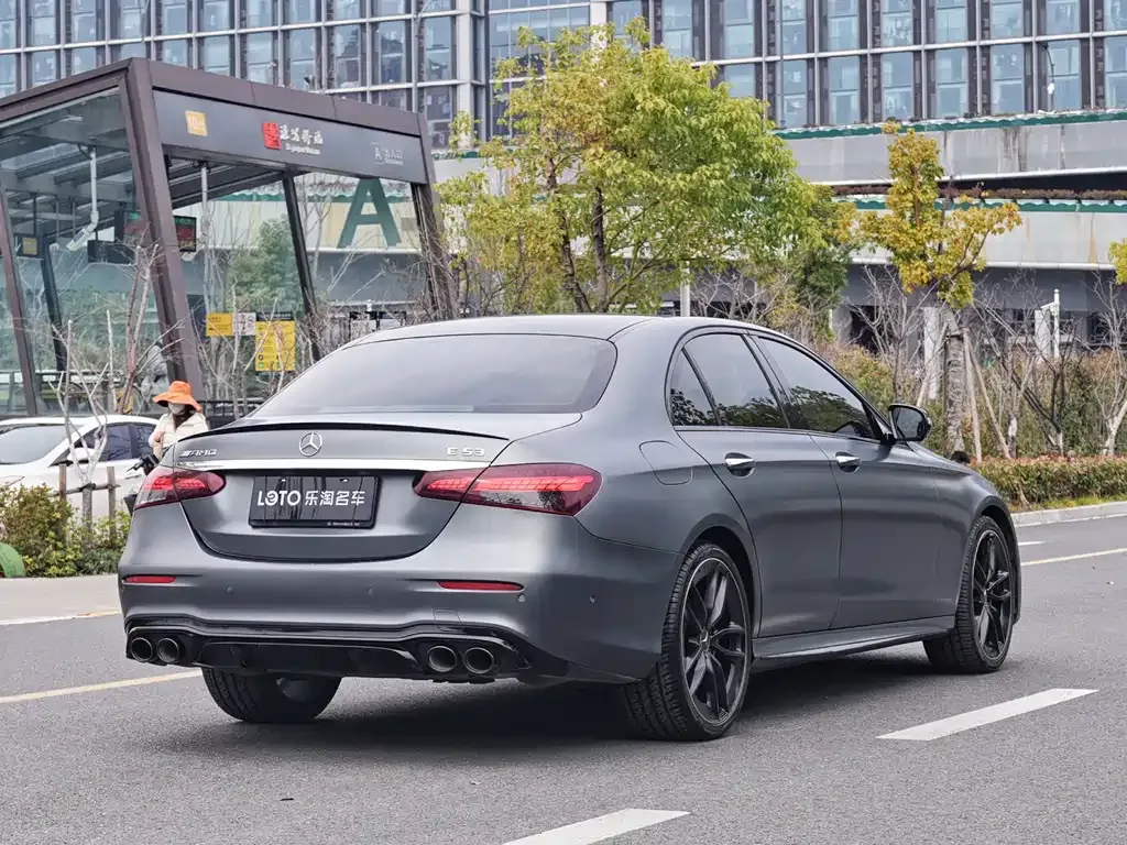 Mercedes-Benz E-Class AMG — фото 6