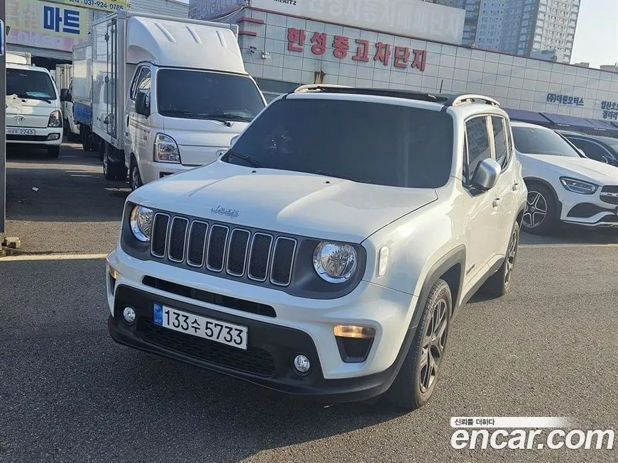 Jeep Renegade — фото 1