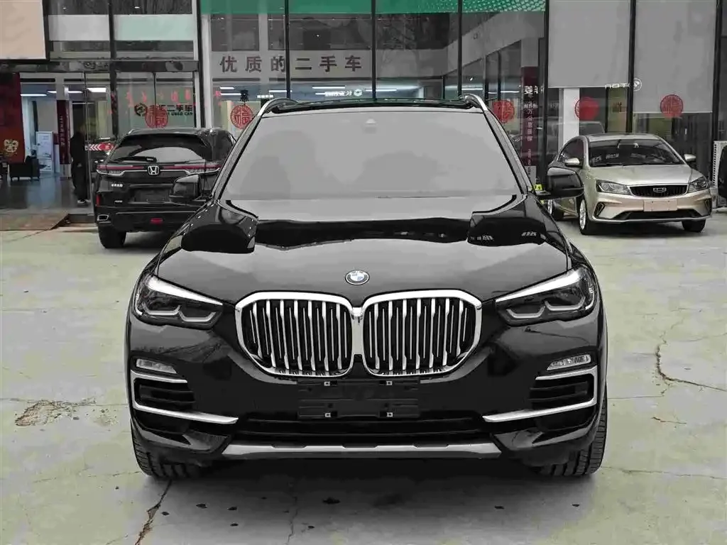 BMW X5 (Import) — фото 2
