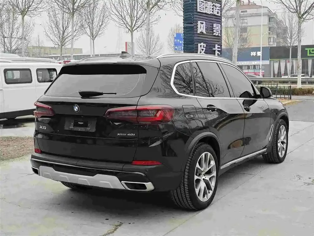 BMW X5 (Import) — фото 6