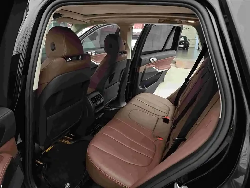 BMW X5 (Import) — фото 5