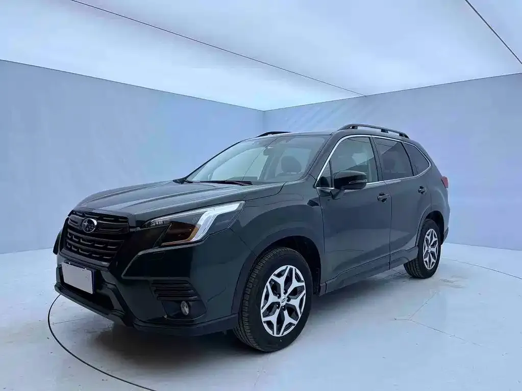 Subaru Forester — фото 1