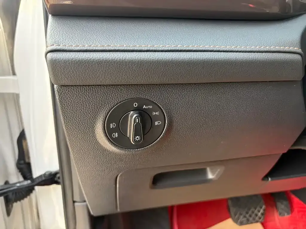 Volkswagen Tharu — фото 8