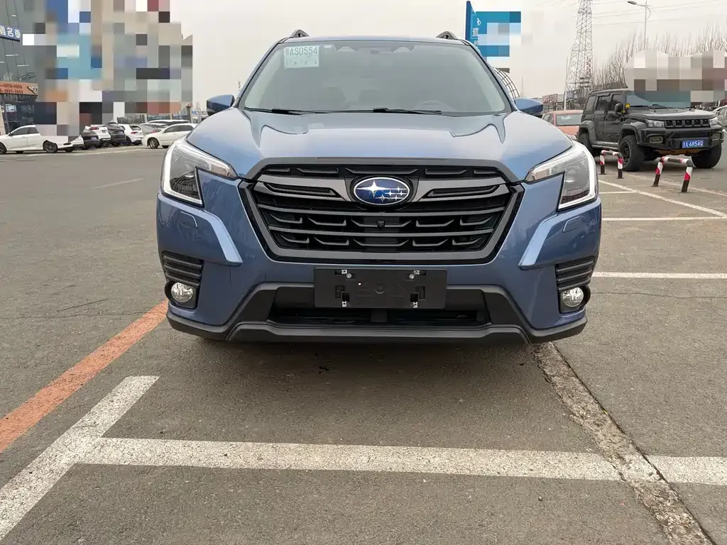 Subaru Forester — фото 10