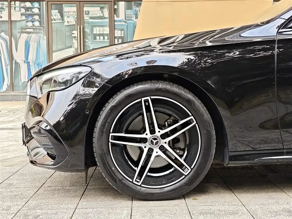 Mercedes-Benz E-Class (Import) — фото 7