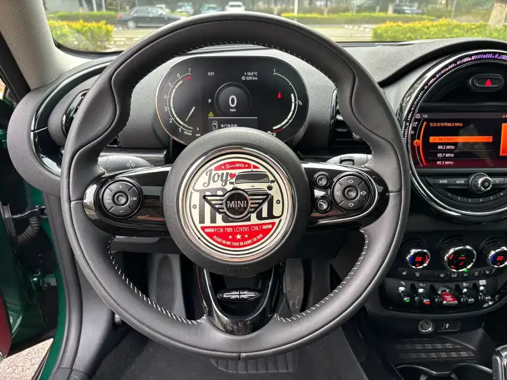 MINI Clubman — фото 5