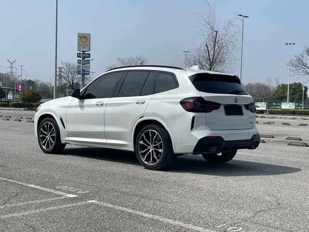 BMW X3 — фото 10