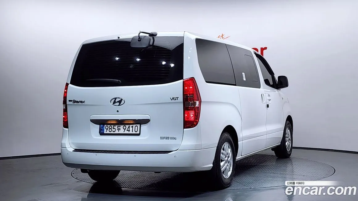 Hyundai Starex — фото 7