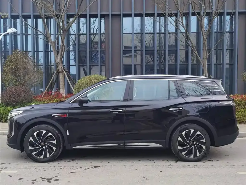 Hongqi HS7 PHEV — фото 3