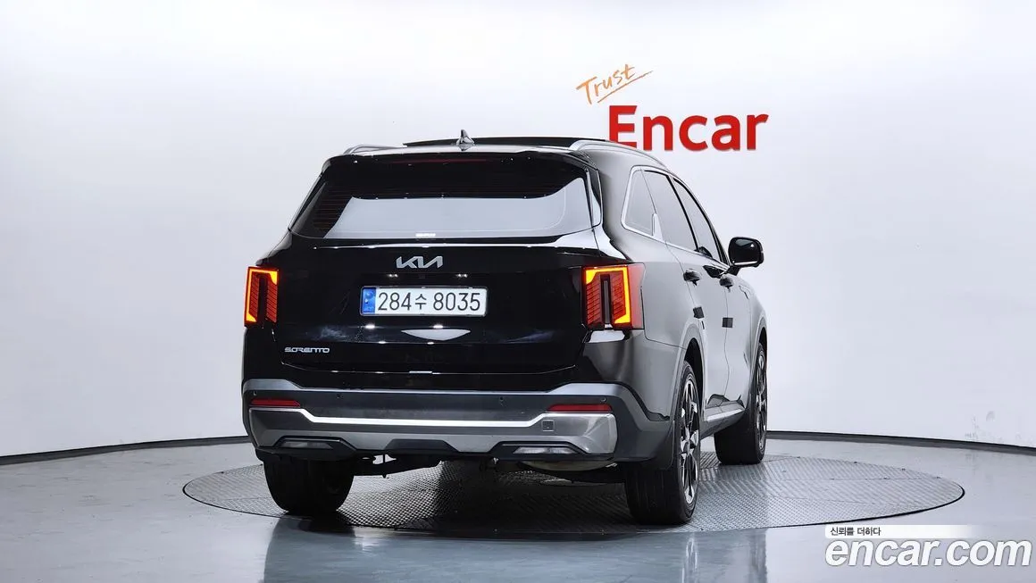 Kia Sorento — фото 8
