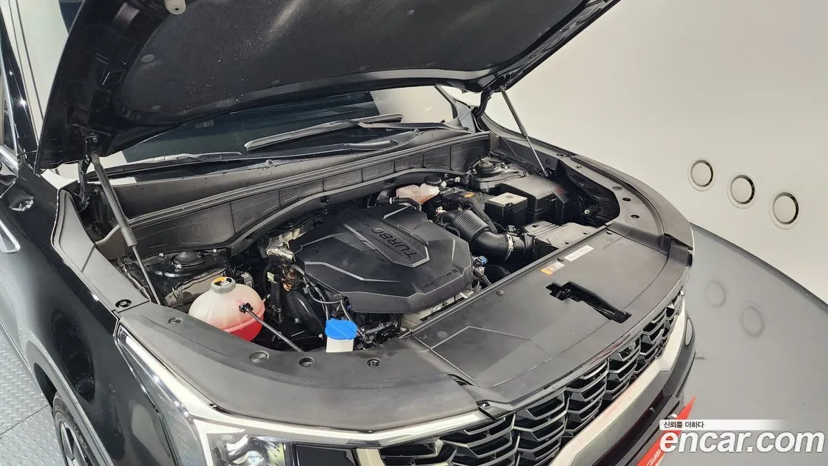 Kia Sorento — фото 9