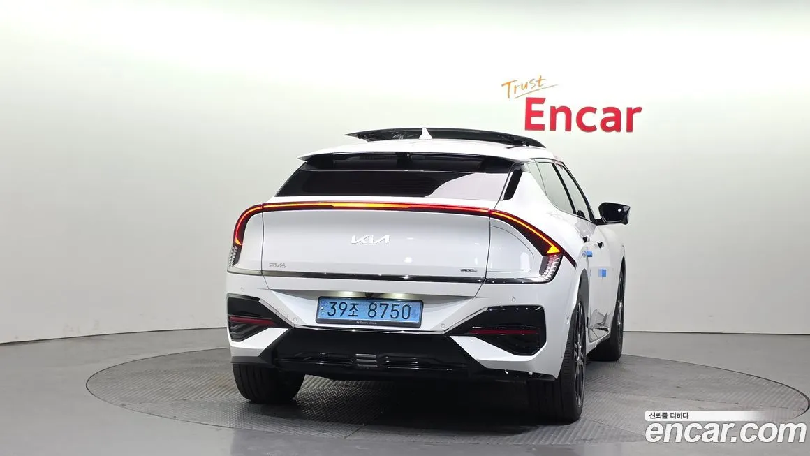 Kia EV6 — фото 5