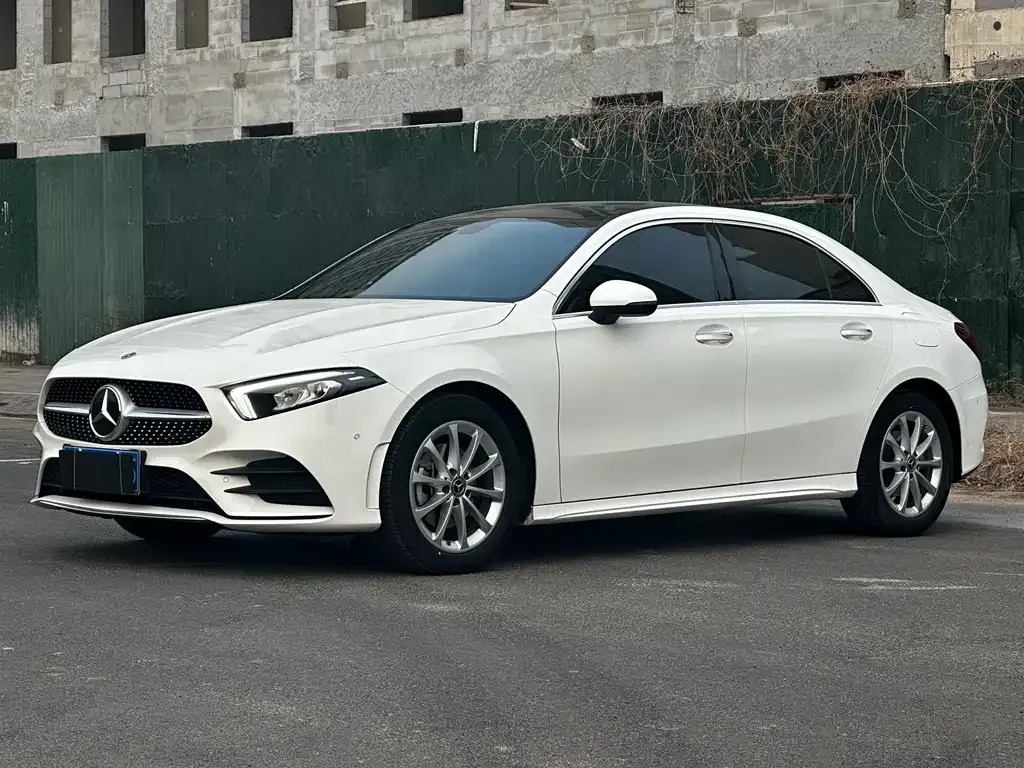 Mercedes-Benz A-Class — фото 1