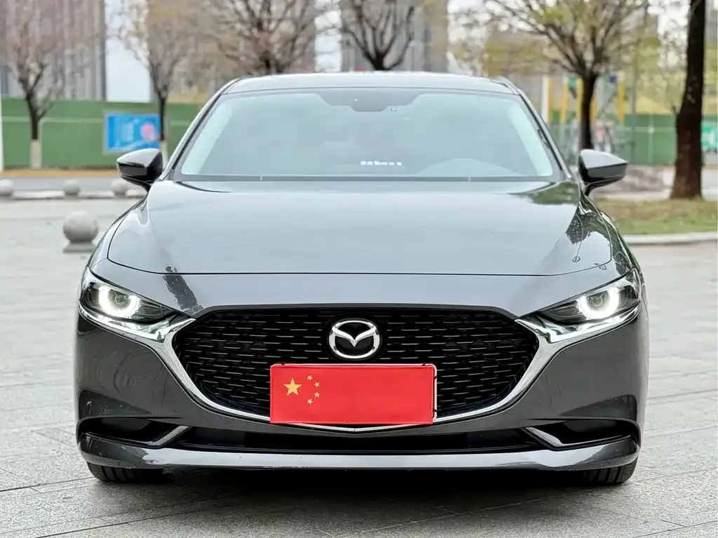 Mazda 3 Axela — фото 4