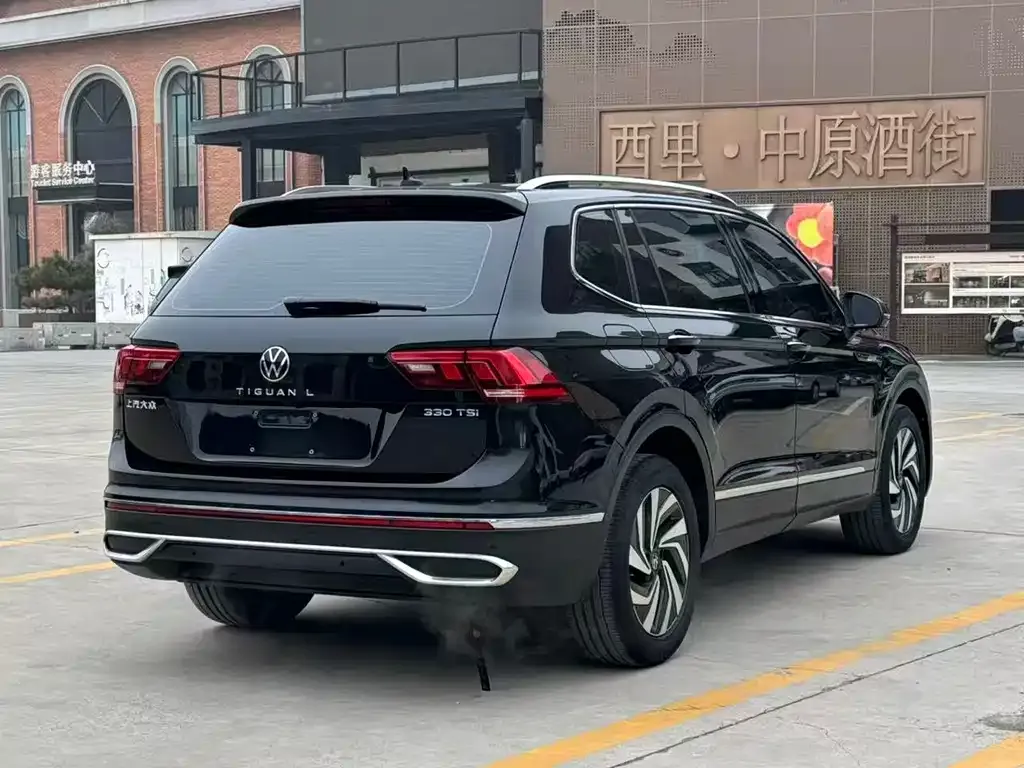 Volkswagen Tiguan L — фото 6