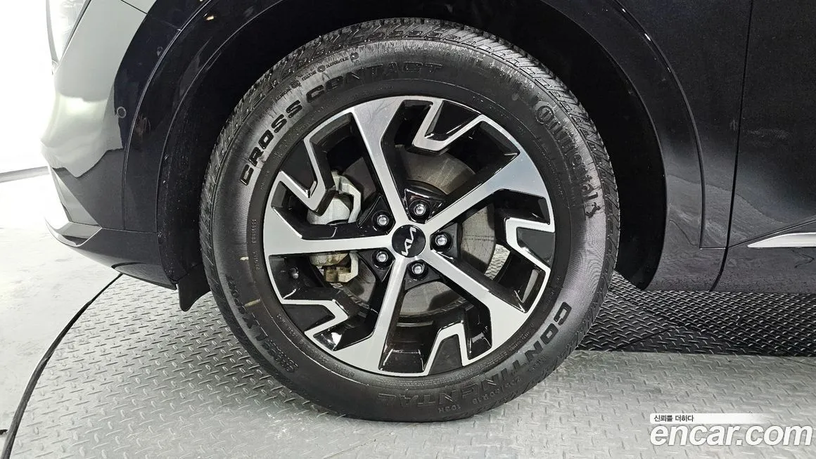 Kia Sportage — фото 10