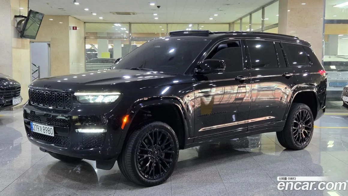 Jeep Cherokee — фото 1