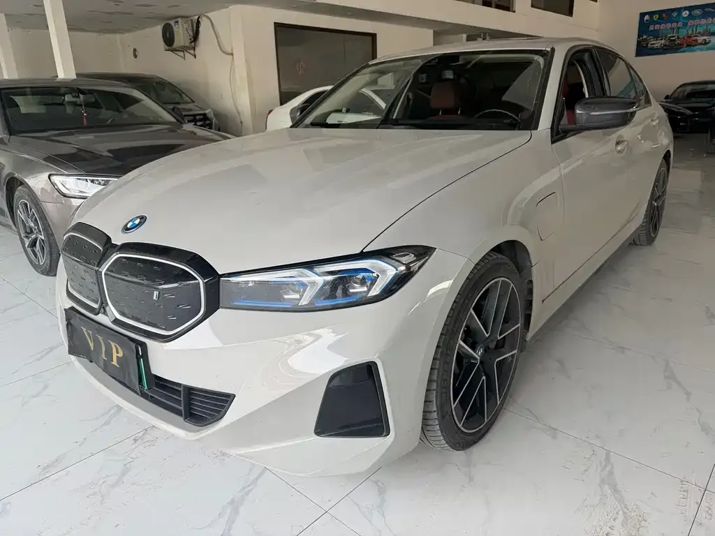 BMW i3 — фото 1