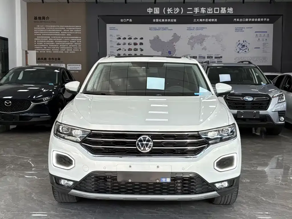 Volkswagen T-Roc — фото 5