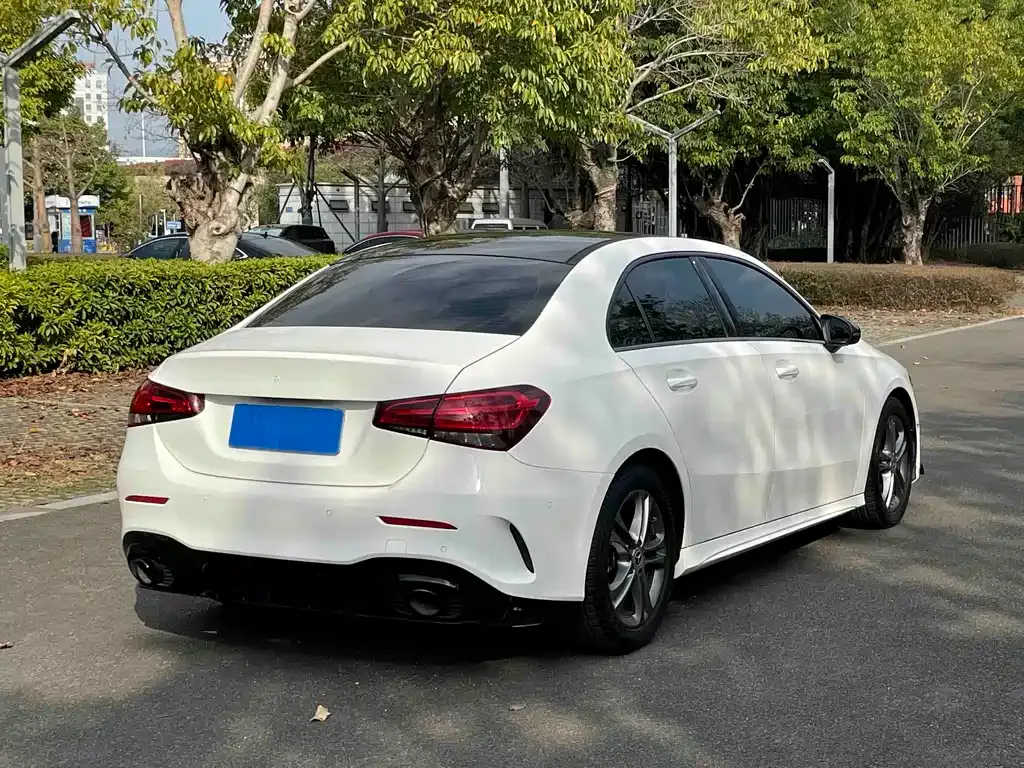Mercedes-Benz A-Class — фото 8
