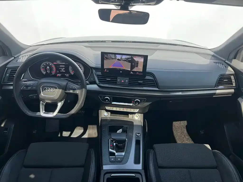 Audi Q5L Sportback — фото 2