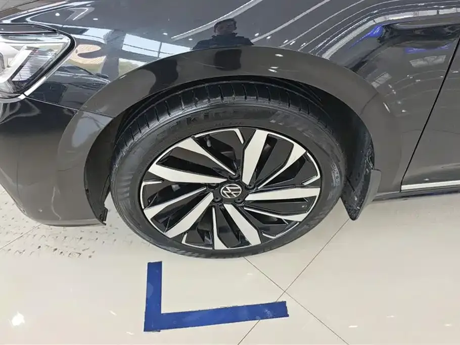 Volkswagen Passat — фото 5