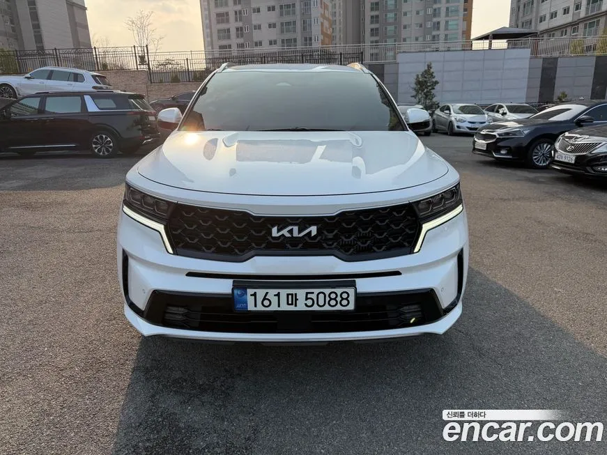 Kia Sorento — фото 10