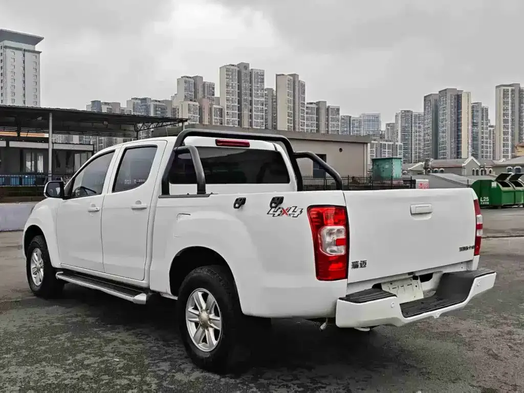 Isuzu RE-MAX — фото 5