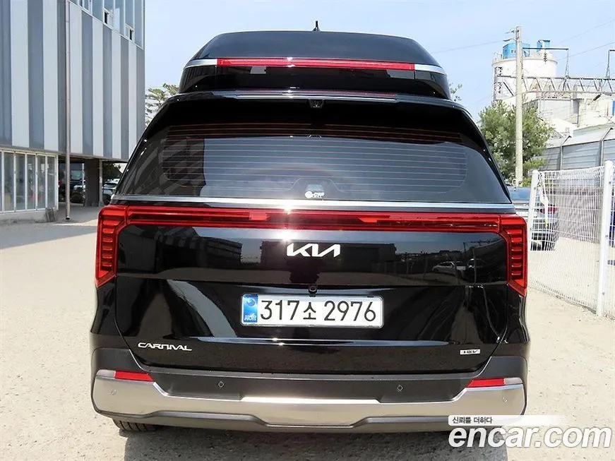 Kia Carnival — фото 2