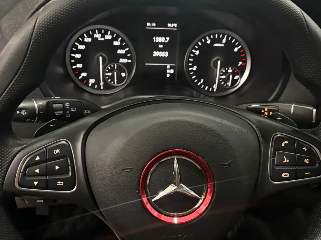 Mercedes-Benz Vito — фото 9