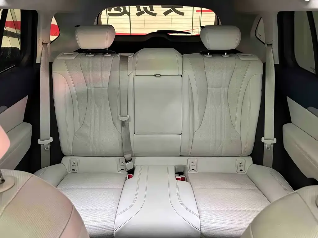 Buick Envision Plus — фото 2